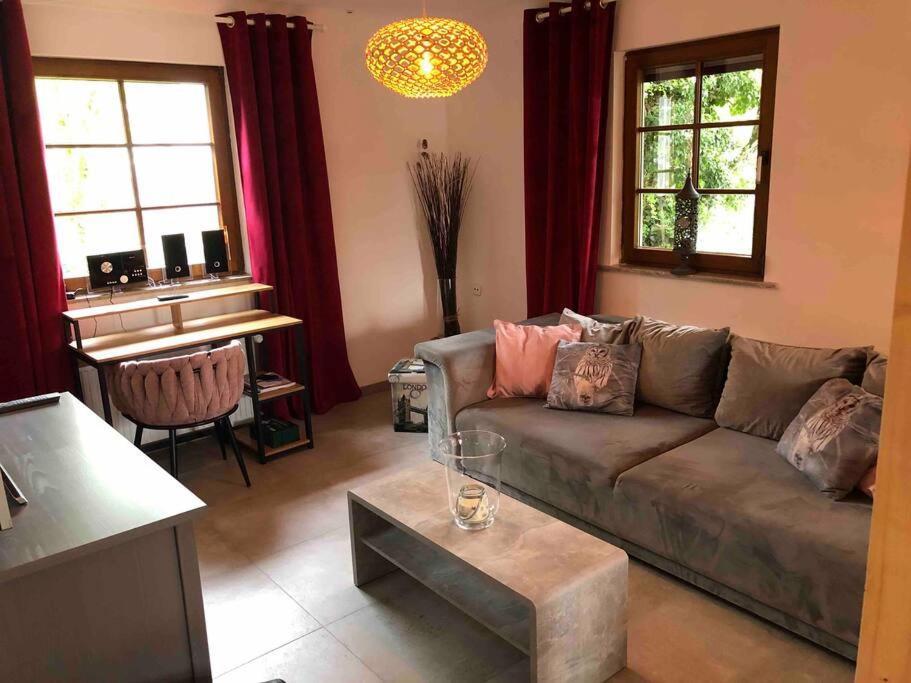 Willkommen Im Casa Felice, Der Wohlfuehl Oase Mit Balkon, 4 Betten Und Homeoffice Platz Aidlingen 外观 照片